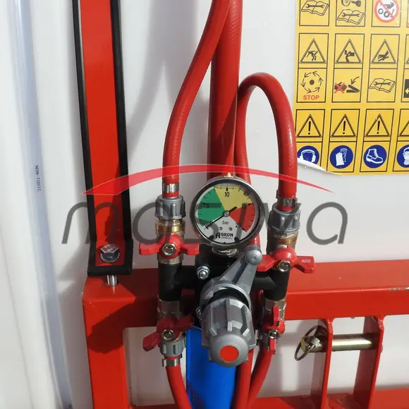 ATOMIZER 400 l, 2 REZER., USMJERIVAČ 135 cm, PUMPA KŽK 65 l/min, 12 DIZA-6