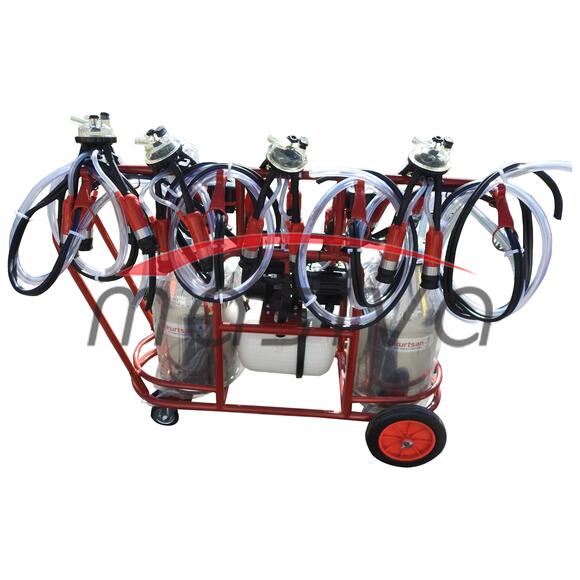 MUZILICA ZA KRAVE 4 JEDINICE, 2 KANTE 40l - CRNE SISNE GUME, ULJNA PUMPA, V-1