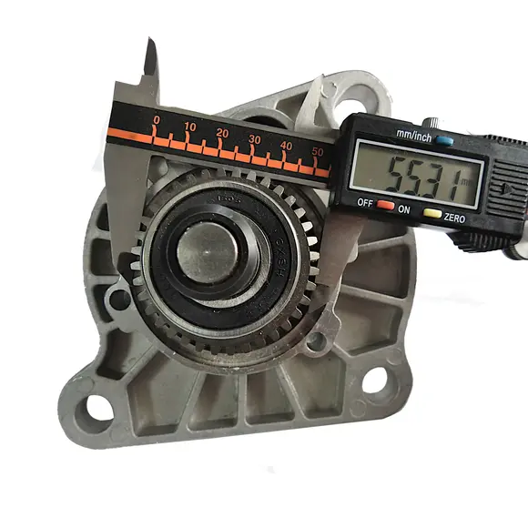 BENDIX I PRIRUBNICA ELEKTROPOKRETAČA IMT-539 S REDUKTOROM  Z=10-4