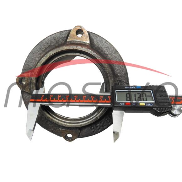 POKLOPAC POLUOSOVINE UNUTARNJI ZETOR 4911,5911,6911,7011-2