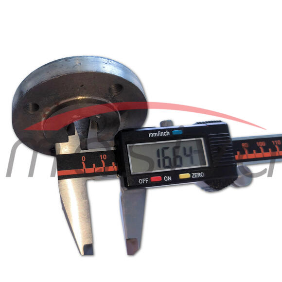 GLAVA VODENE PUMPA URSUS C-355,360 ( NOSAČ REMENICE I VENTILATORA )    50.10.209-3