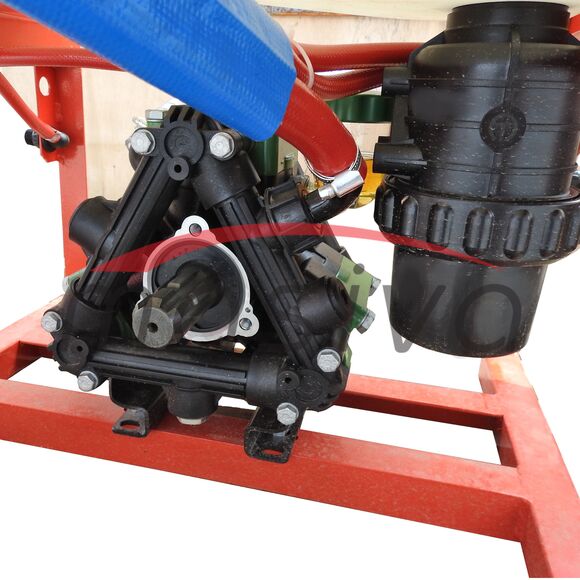 ATOMIZER 200 l, 2 REZER., GRANE 6 m+OBRUČ 600 mm, PUMPA UDOR DELTA 75 l/min-5