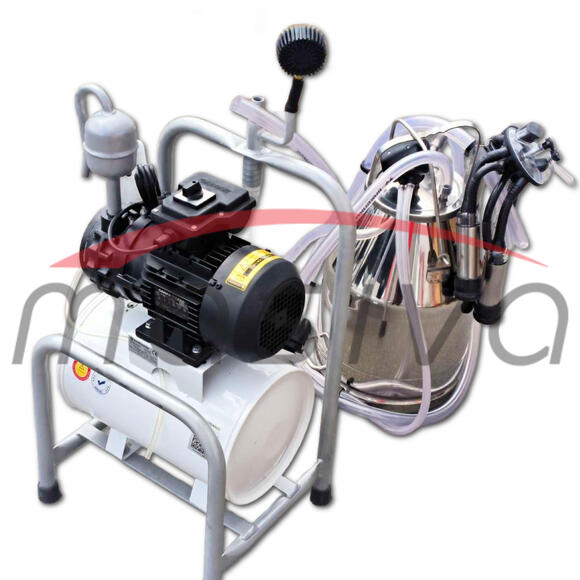 MUZILICA ZA KRAVE ZIDNA + KANTA 30l - ULJNA PUMPA, CRNE SISNE G.,MASIVA-0