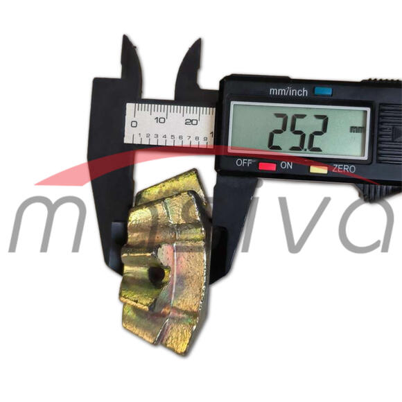 ZUPČANIK PETLJAČA BALIRKE MASSEY FERGUSON Z-10 TIP: 120,124,128,224-5