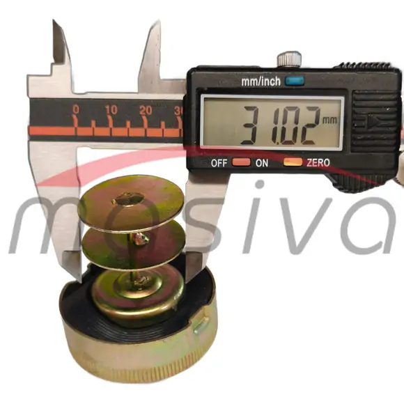 POKLOPAC DOLJEVANJA ULJA SA KOTUROM IMT-539    700 188    IN-2