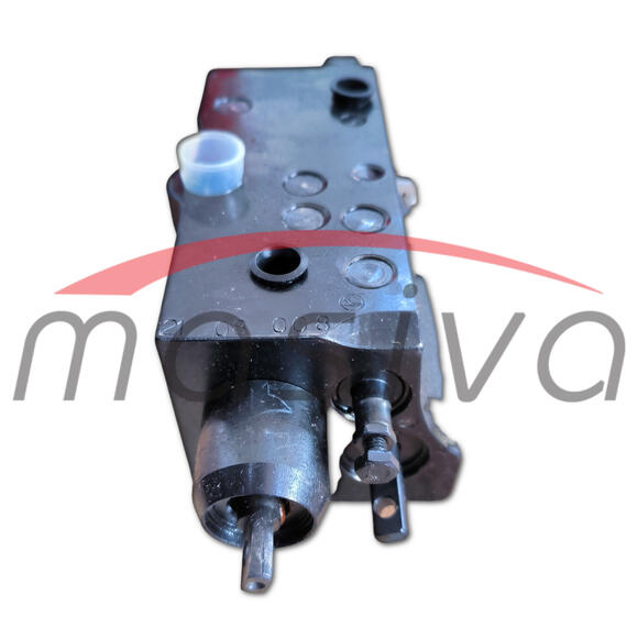 RAZVODNIK HIDRAULIKE ZETOR 5211-5245-6211-6245-7211-7245-7711-7745-2