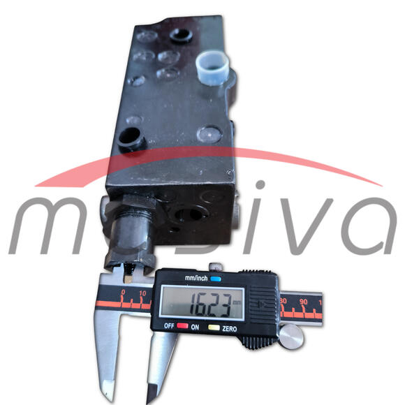 RAZVODNIK HIDRAULIKE ZETOR 5211-5245-6211-6245-7211-7245-7711-7745-5