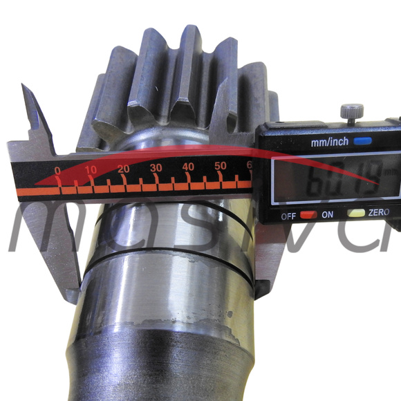 POLUOSOVINA UNUTARNJA LIJEVA IMT-560  560.01.331-1