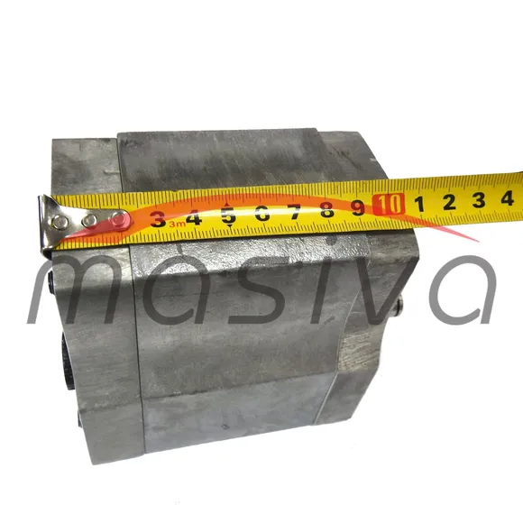 PUMPA HIDRAULIKE POMOĆNA IMT-560    3115 475 93/1 STARA TIPA-9