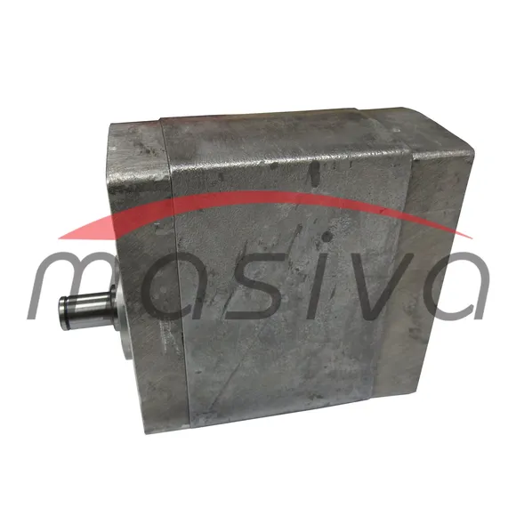 PUMPA HIDRAULIKE POMOĆNA IMT-560    3115 475 93/1 STARA TIPA-5