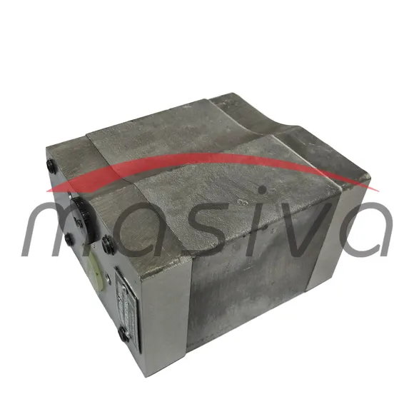 PUMPA HIDRAULIKE POMOĆNA IMT-560    3115 475 93/1 STARA TIPA-8