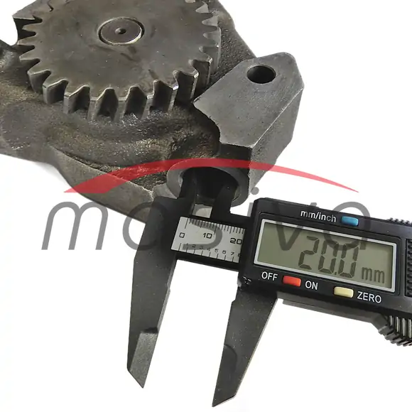 PUMPA ULJA TORPEDO 9006 FL-912 ŠEST CILINDRA    213 0442 M32x2  MASIVA-6