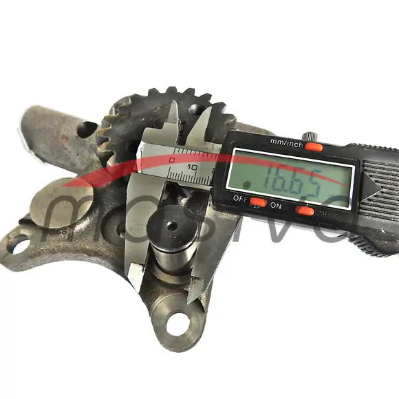 PUMPA ULJA IMT-539-540-542  M33    815 612   TU-11