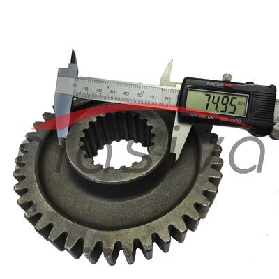 ZUPČANIK IMT-558-560   Z=40 GORNJEG POSREDNOG VRATILA  585.03.306-3