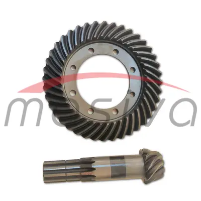 TANJURASTO KONUSNI PAR URSUS C-335  Z=9/40 POLJSKA-1