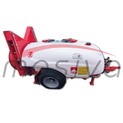 ATOMIZER 1000 l VUČENI, 3 REZ., USMJERIVAČ 135 cm, PUMPA UDOR 125 I/min-3