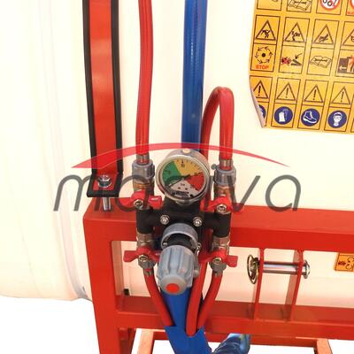 PRSKALICA 440 l, GRANE 10 m, PUMPA KŽK 65 l/min, 2 REZER., 20 DIZA-4