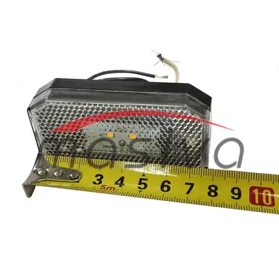 KATADIOPTER LED PRAVOKUTNI BIJELI 79,8 X 43,8 X 15 mm
