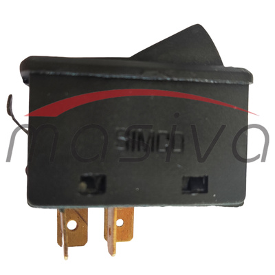 PREKIDAČ SVIJETLA ČETVRTASTI ČETRI IZVODA    SI