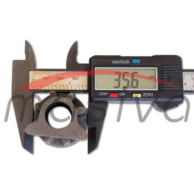 ZUPČANIK PETLJAČA BALIRKE JOHN DEERE SVAKI TIP Z-8-8