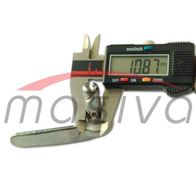 ZATVARAČ HAUBE IMT-533-539 RUČICA METALNA   532.10.450-5