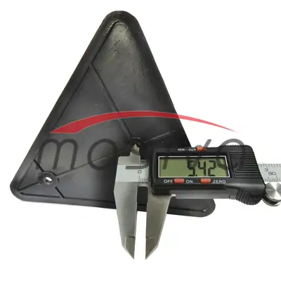 KATADIOPTER TROKUT CRVENI 137 X 155 X 10 mm-2
