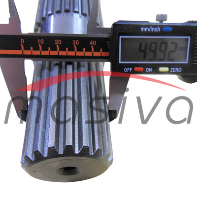 POLUOSOVINA UNUTARNJA LIJEVA IMT-560  560.01.331-2