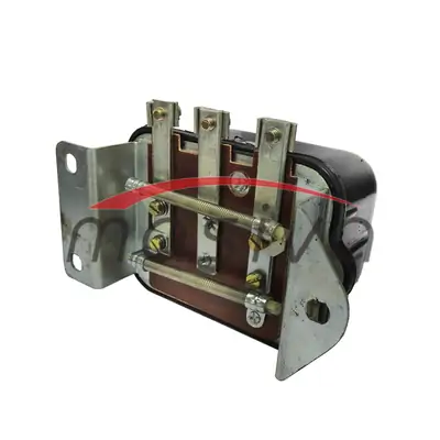 REGULATOR NAPONA URSUS C-330  12V 5 Am    SI-7