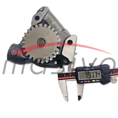 PUMPA ULJA TORPEDO 4506-4806-5506-7506 FL-912 TRI ILI ČETIRI CILINDRA M28x1,5 PO-4